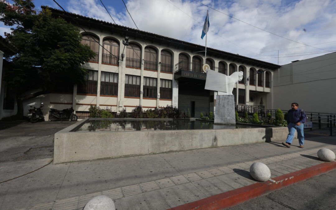 CC impide conocer accionistas de empresas