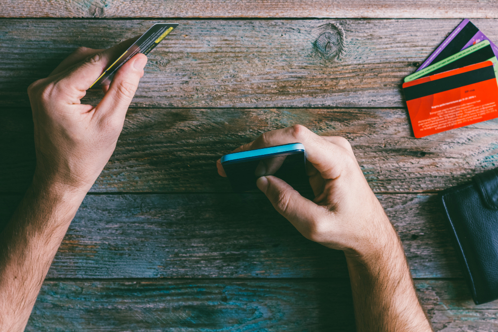 6 pasos para desaparecer las deudas de tus tarjetas