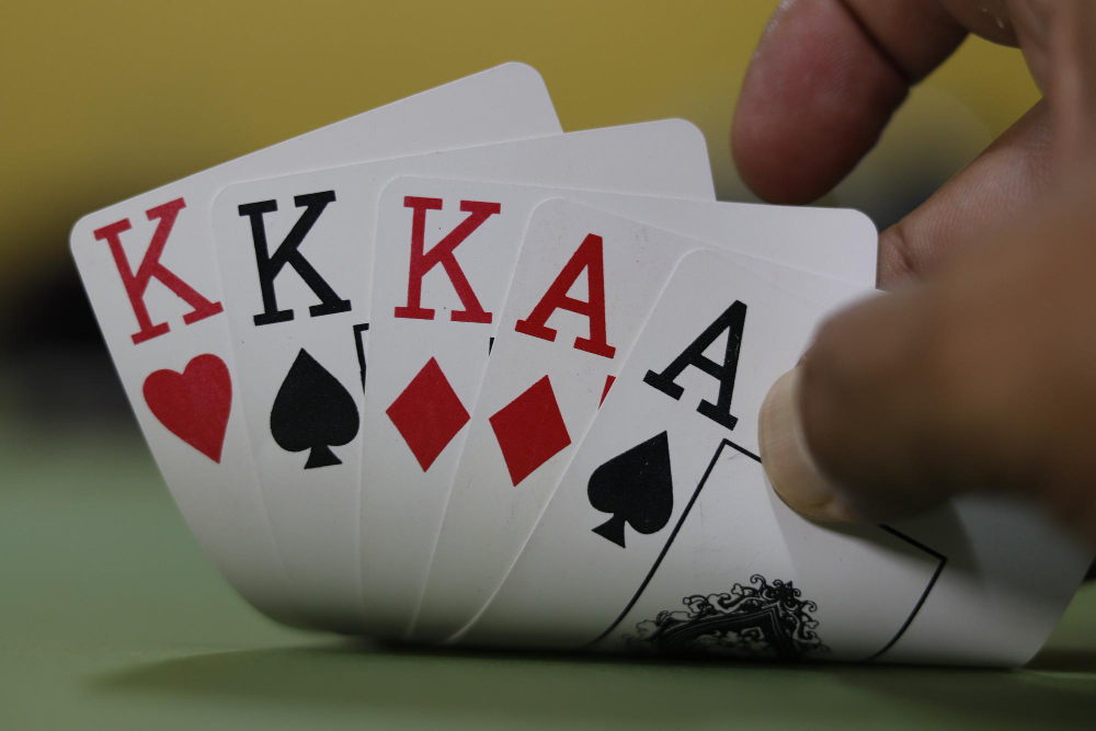 Enfrentando oponentes con frecuentes c-bets