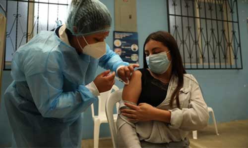 Mujeres jóvenes lideran prevención del Covid-19