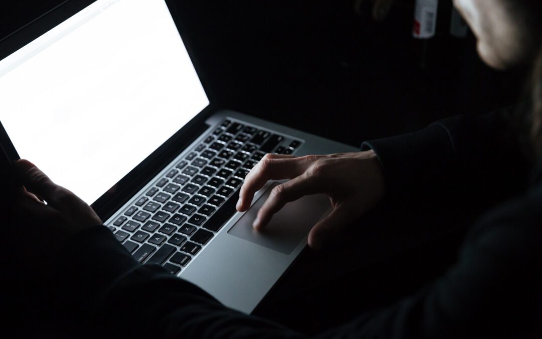 Cómo comprobar si tus datos personales se filtraron en la dark web